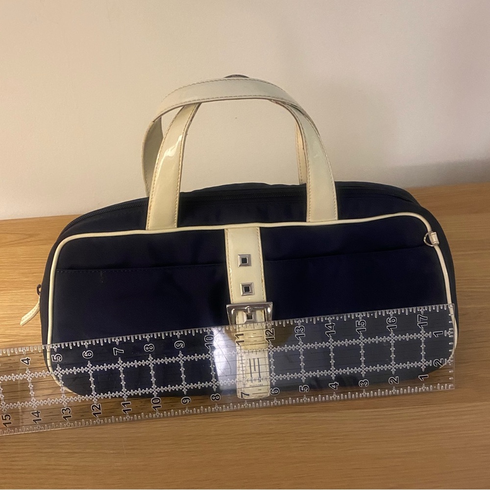 Missoni Navy and Cream Handle Bag - Picture 9 of 10